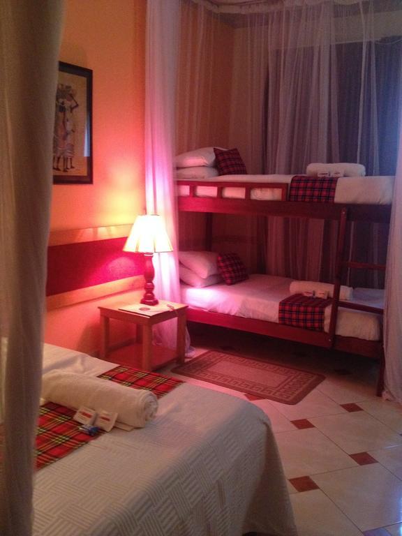 J Residence Motel Εντέμπε Δωμάτιο φωτογραφία