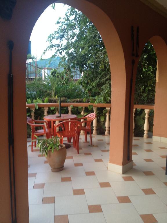 J Residence Motel Εντέμπε Εξωτερικό φωτογραφία