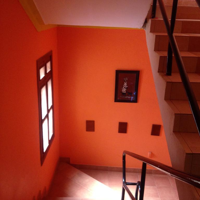J Residence Motel Εντέμπε Εξωτερικό φωτογραφία