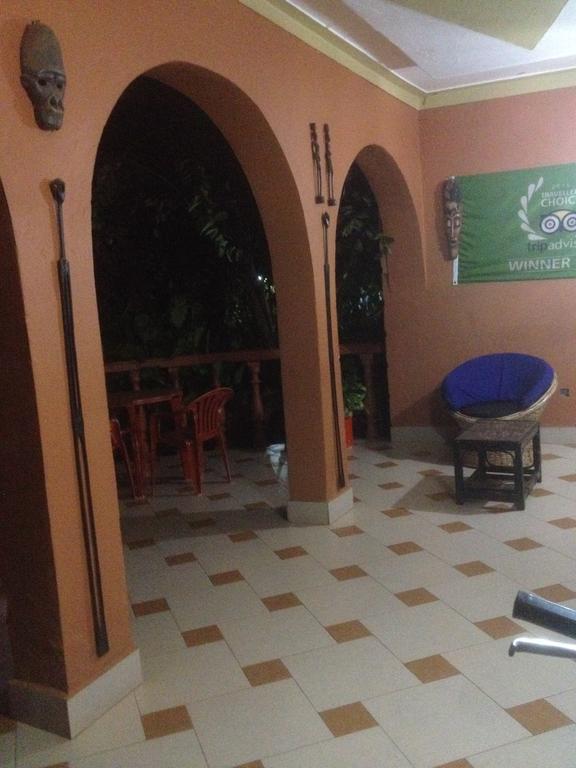 J Residence Motel Εντέμπε Εξωτερικό φωτογραφία