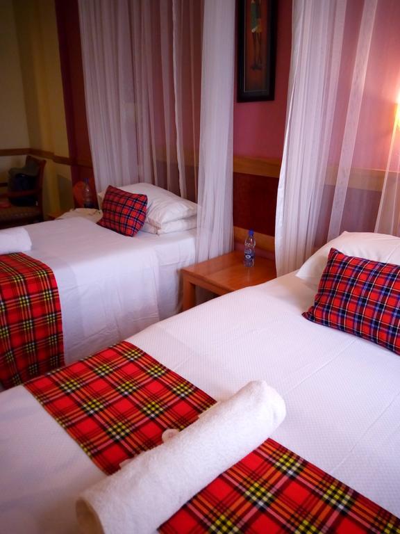 J Residence Motel Εντέμπε Εξωτερικό φωτογραφία